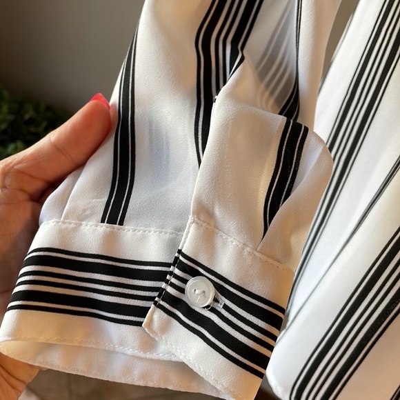 RELATIVITY women’s black white striped button down blouse / top / tunic size L - Picture 7 of 10